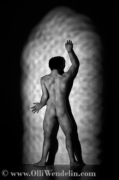Yin & Yang, Baring Body and Soul, The Footlight Players Theater, © OlliWendelin.com